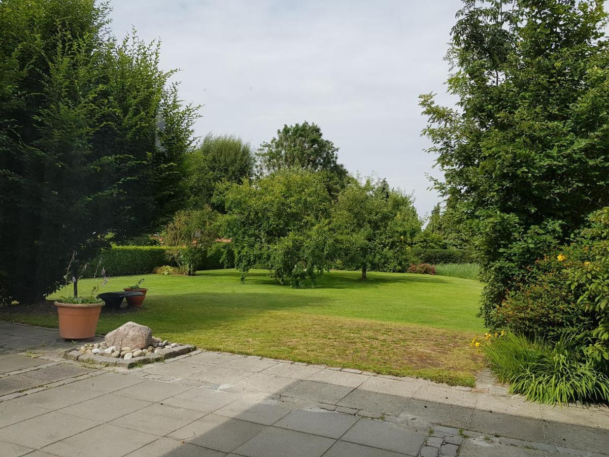 Ferienwohnung Pewsum Krummhörn Buitenkant foto